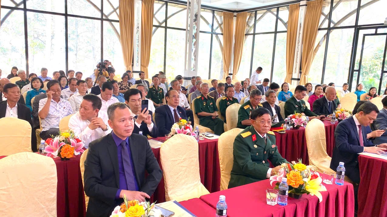 Các đại biểu tham dự Hội nghị. (Ảnh: Nguyễn Dĩnh) Các đại biểu tham dự Hội nghị. (Ảnh: Nguyễn Dĩnh)