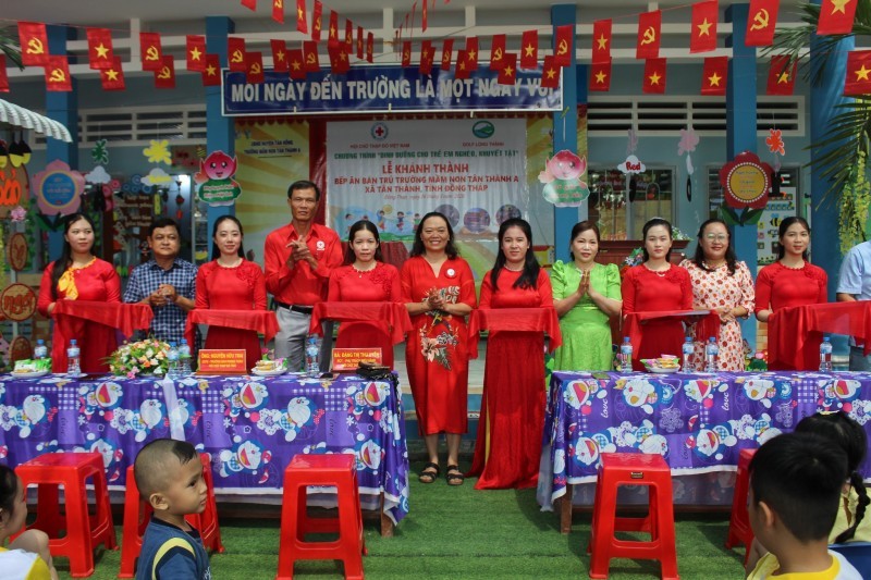 School Kitchens Nourish Futures for Children in Dong Thap, Quang Tri
