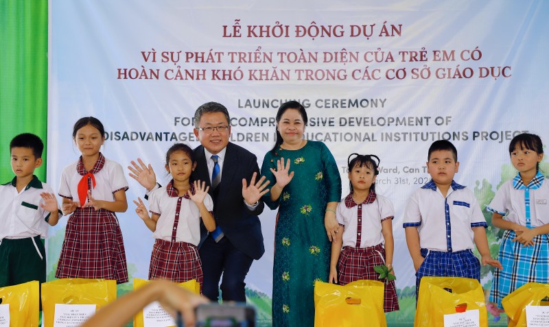 Khởi động dự án hơn 11,3 tỷ đồng hỗ trợ trẻ em khó khăn tại Cần Thơ Khởi động dự án hơn 11,3 tỷ đồng hỗ trợ trẻ em khó khăn tại Cần Thơ