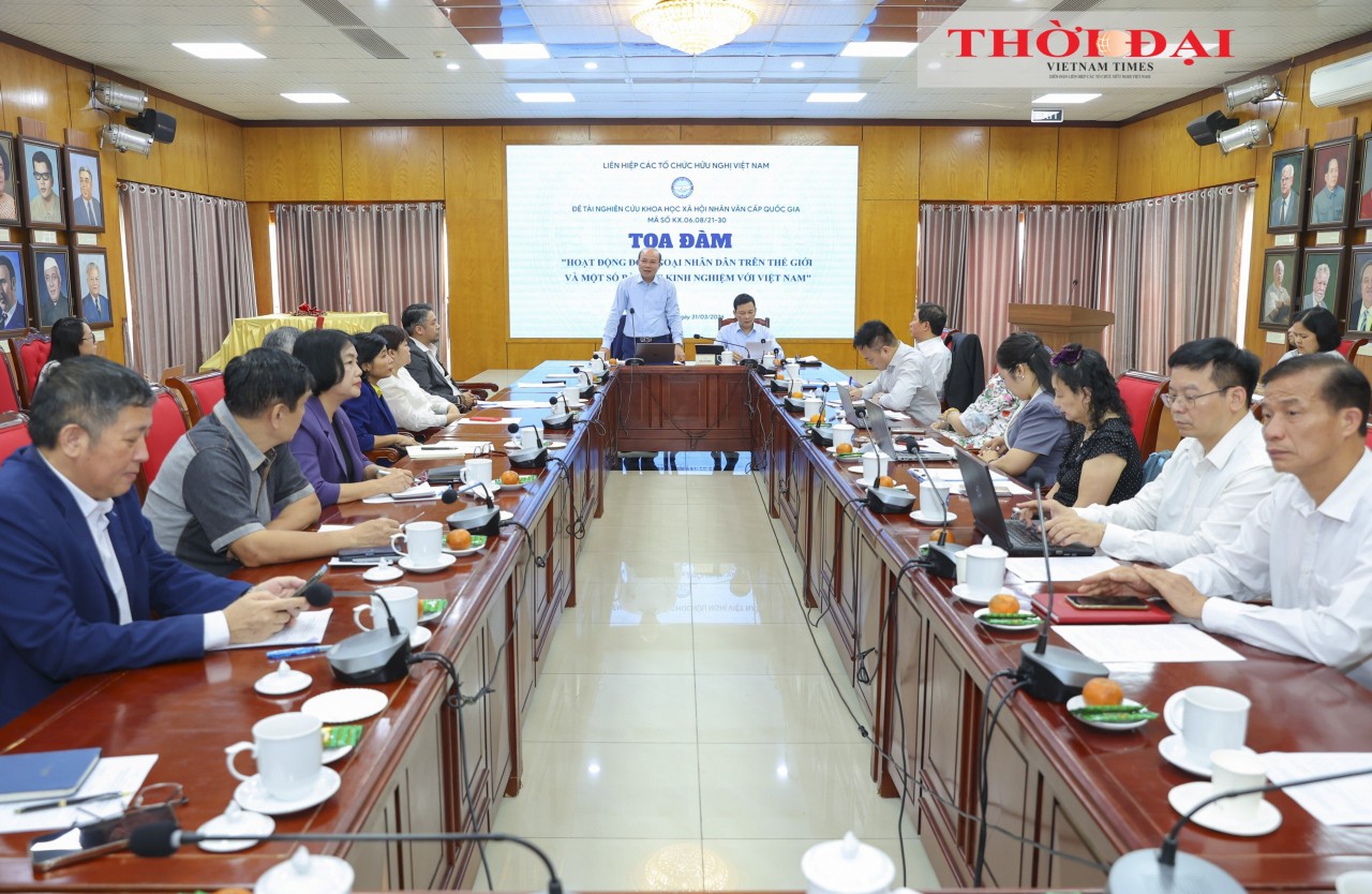 Seminar on “People-to-People Diplomacy Activities Worldwide and Lessons for Vietnam” Seminar on “People-to-People Diplomacy Activities Worldwide and Lessons for Vietnam”