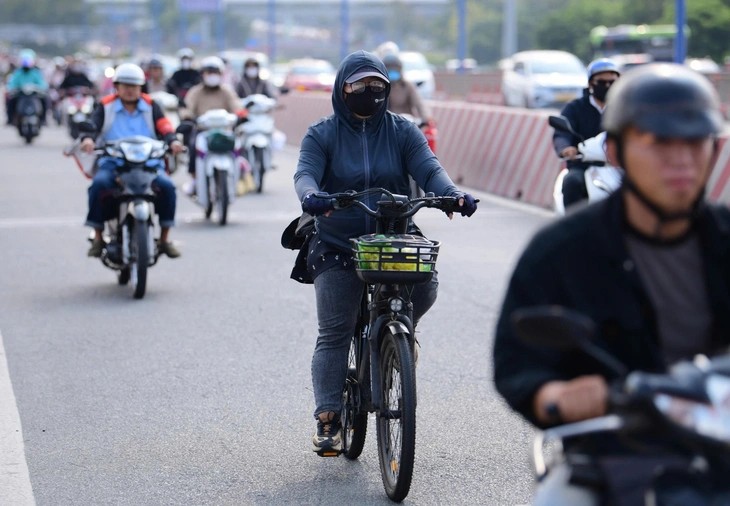 Ngày 02/4, kKhu vực miền Đông Nam Bộ có nắng nóng với nhiệt độ cao nhất phổ biến 35-36 độ, có nơi trên 36 độ Ngày 02/4, kKhu vực miền Đông Nam Bộ có nắng nóng với nhiệt độ cao nhất phổ biến 35-36 độ, có nơi trên 36 độ