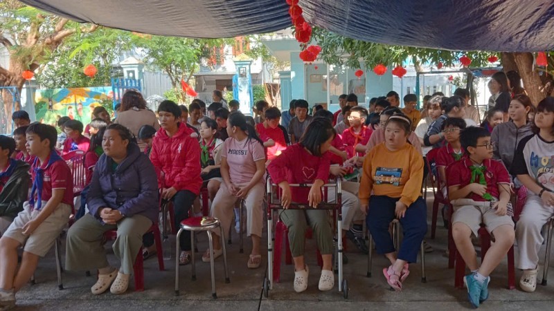 The project focuses on improving the quality of life for children with disabilities through three main pillars: education, healthcare, and living environment. (Photo: Da Nang Red Cross fanpage)