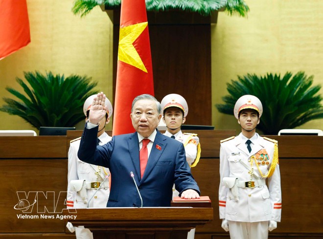 State President To Lam takes the oath. (Photo: VNA) State President To Lam takes the oath. (Photo: VNA)