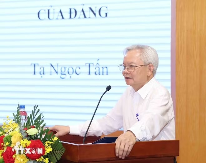 Quán triệt Nghị quyết Đại hội XIV của Đảng cho các cơ quan báo chí, văn nghệ sỹ trí thức Quán triệt Nghị quyết Đại hội XIV của Đảng cho các cơ quan báo chí, văn nghệ sỹ trí thức