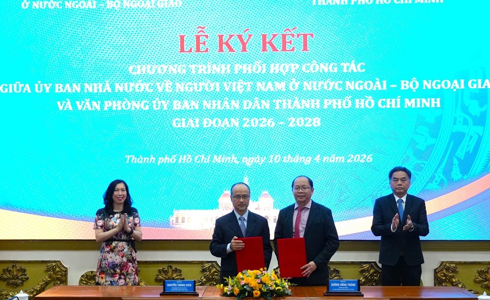 TP.Hồ Chí Minh ký kết Chương trình phối hợp triển khai công tác người Việt Nam ở nước ngoài giai đoạn 2026 – 2028
