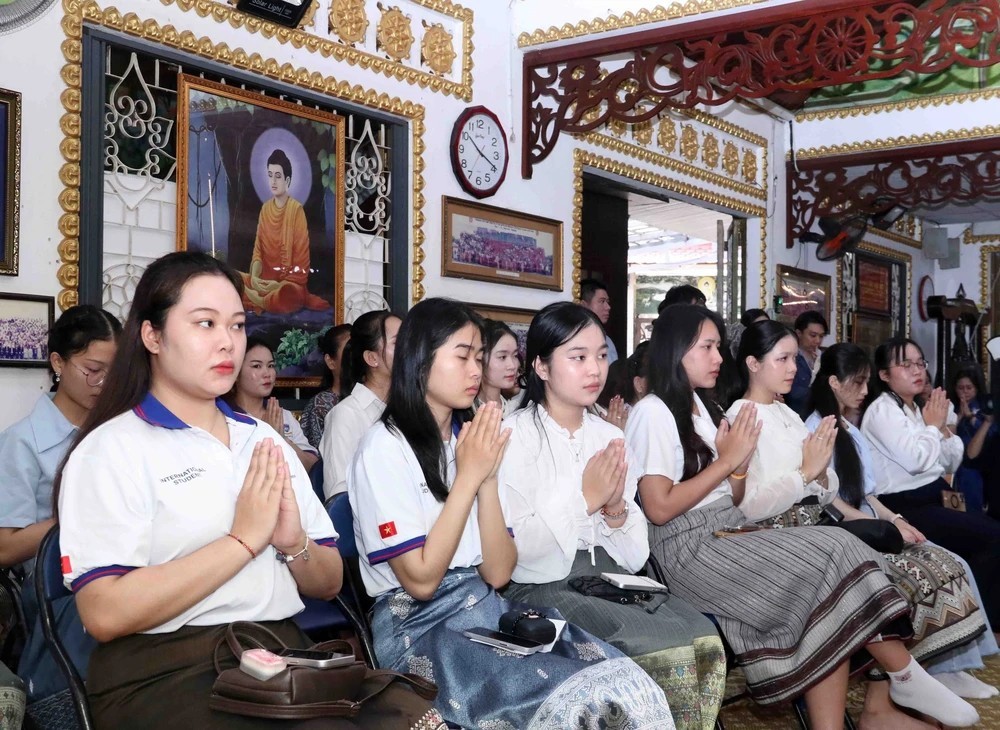A large number of Lao and Cambodian students studying in Ho Chi Minh City attended the traditional New Year festival. (Photo: VNA) A large number of Lao and Cambodian students studying in Ho Chi Minh City attended the traditional New Year festival. (Photo: VNA)