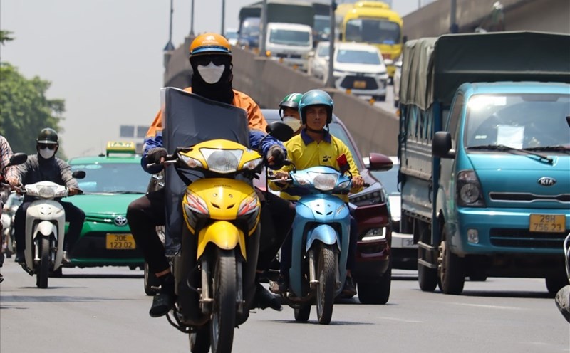 Thời tiết hôm nay (14/4): Bắc Bộ nắng nóng cục bộ, có nơi trên 40 độ C Thời tiết hôm nay (14/4): Bắc Bộ nắng nóng cục bộ, có nơi trên 40 độ C