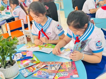 Zhi Shan Foundation trao tặng 261 tủ sách tại Nghệ An