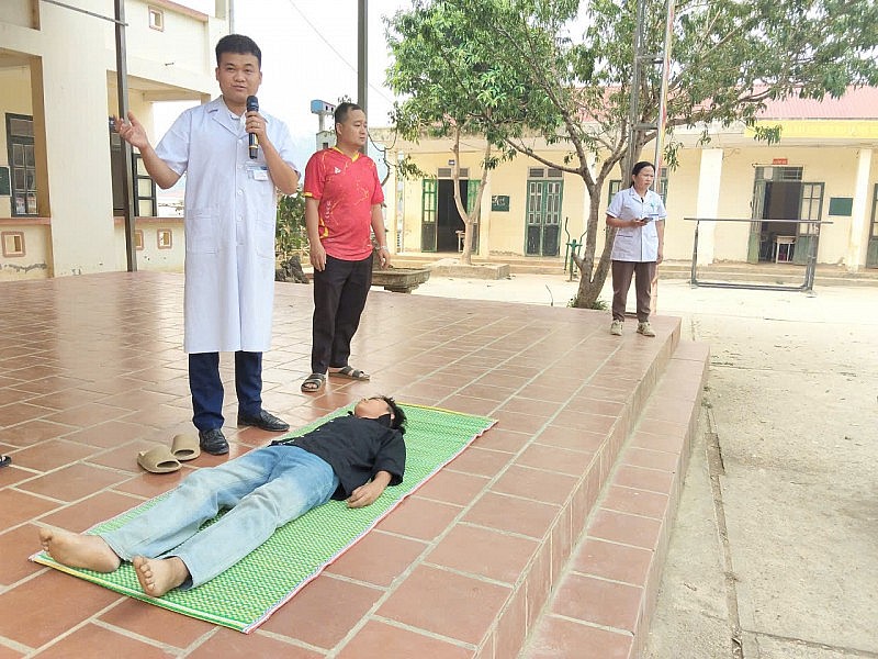 Giữ chuẩn quốc gia giữa xã nghèo vùng cao Điện Biên Giữ chuẩn quốc gia giữa xã nghèo vùng cao Điện Biên