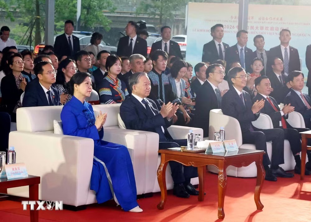 Tiếp nối tình hữu nghị truyền thống Việt Nam-Trung Quốc Tiếp nối tình hữu nghị truyền thống Việt Nam-Trung Quốc