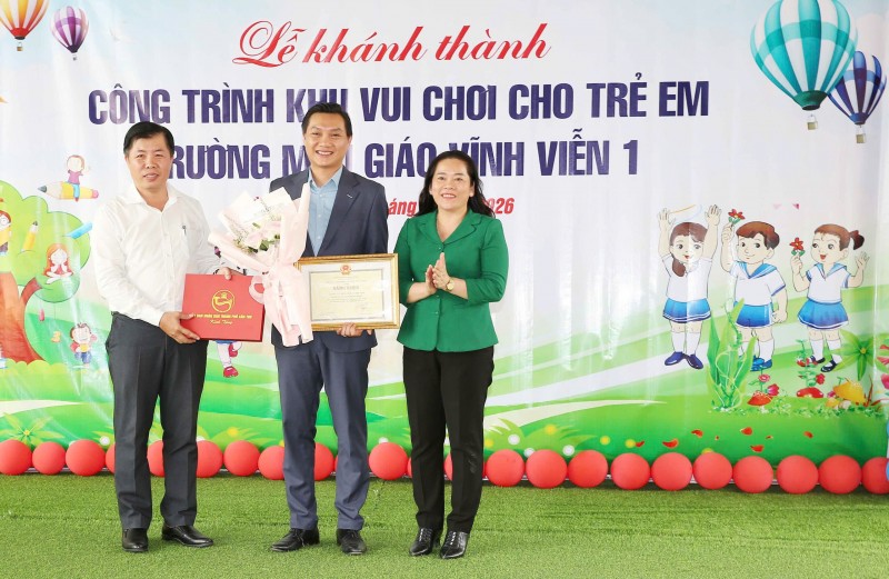Cần Thơ: Khánh thành khu vui chơi trẻ em tại Trường Mẫu giáo Vĩnh Viễn 1, lan tỏa trách nhiệm vì thế hệ tương lai Cần Thơ: Khánh thành khu vui chơi trẻ em tại Trường Mẫu giáo Vĩnh Viễn 1, lan tỏa trách nhiệm vì thế hệ tương lai