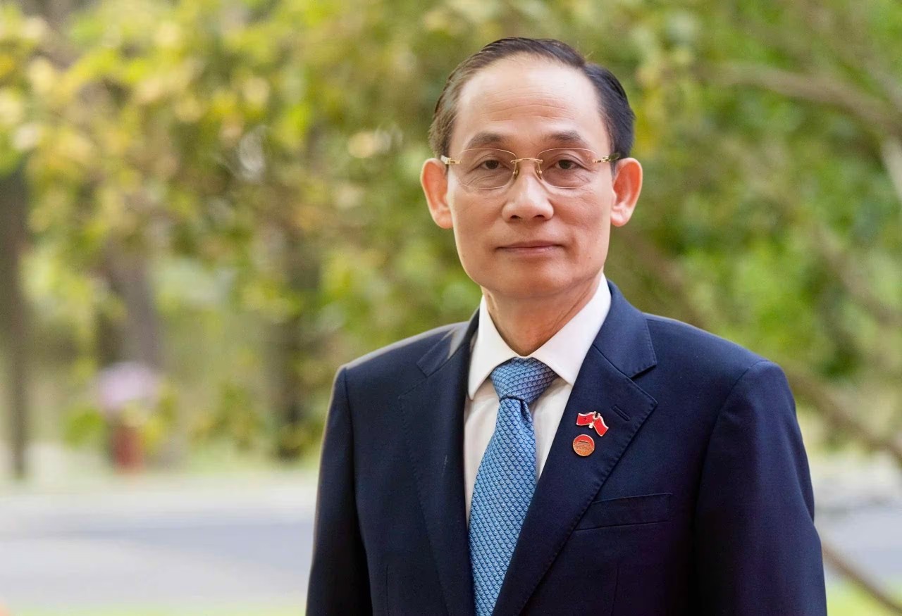 Elevating Vietnam-China Relations to a New Level Elevating Vietnam-China Relations to a New Level