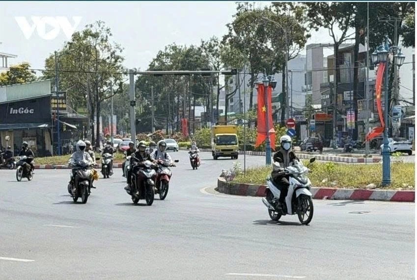 Thời tiết hôm nay (22/4): Cả nước nắng nóng gay gắt Thời tiết hôm nay (22/4): Cả nước nắng nóng gay gắt