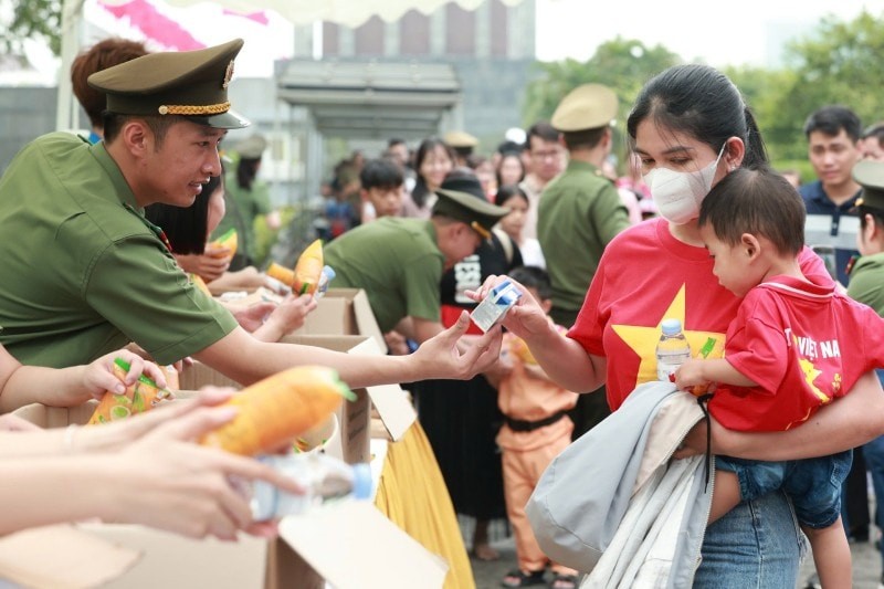 Festive Hanoi: Dynamic Blend of Culture, Heritage, and Travel Experiences Awaits Visitors Festive Hanoi: Dynamic Blend of Culture, Heritage, and Travel Experiences Awaits Visitors