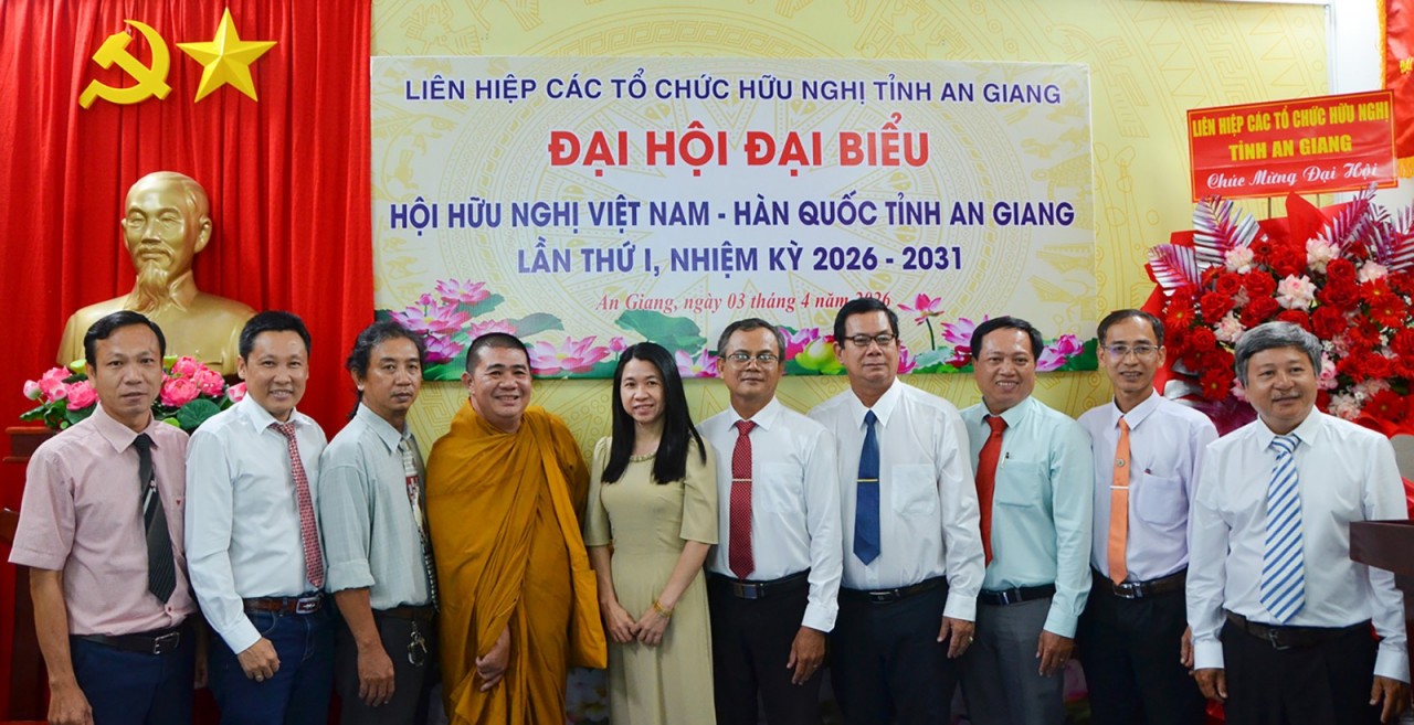 Executive Committee of the provincial Viet Nam–RoK Friendship Association for the 2026–2031 term. (Photo: Trong Tin/An Giang Newspaper) Executive Committee of the provincial Viet Nam–RoK Friendship Association for the 2026–2031 term. (Photo: Trong Tin/An Giang Newspaper)
