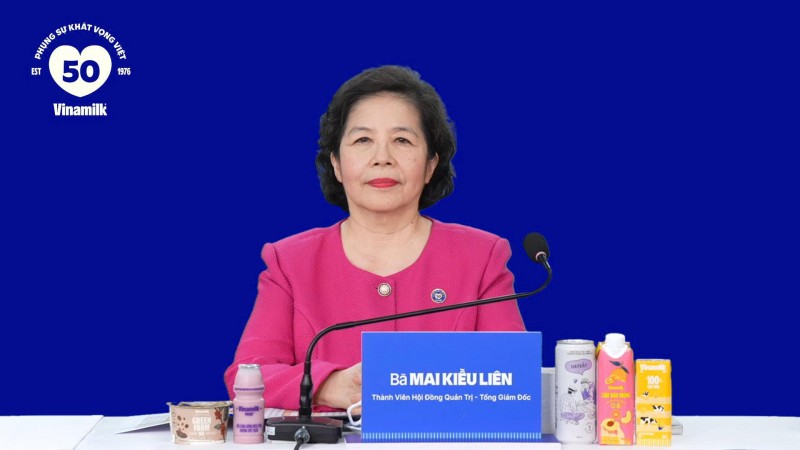 Bà Mai Kiều Liên – Thành viên HĐQT kiêm Tổng Giám đốc Vinamilk báo cáo hoạt động kinh doanh và trả lời cổ đông tại Đại hội đồng cổ đông thường niên năm 2026 của Vinamilk (Ảnh: VN). Bà Mai Kiều Liên – Thành viên HĐQT kiêm Tổng Giám đốc Vinamilk báo cáo hoạt động kinh doanh và trả lời cổ đông tại Đại hội đồng cổ đông thường niên năm 2026 của Vinamilk (Ảnh: VN).