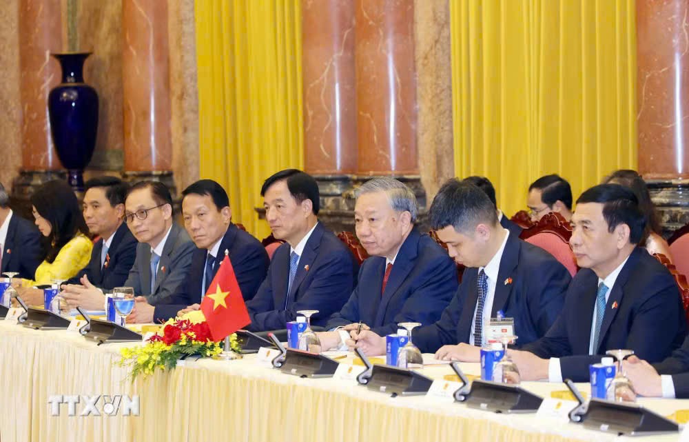 Đề nghị Hàn Quốc tích cực hỗ trợ Việt Nam phát triển ngành công nghiệp giải trí Đề nghị Hàn Quốc tích cực hỗ trợ Việt Nam phát triển ngành công nghiệp giải trí