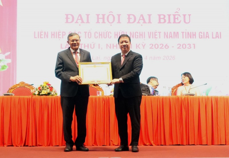 Ông Lê Kim Toàn giữ chức Chủ tịch Liên hiệp các tổ chức hữu nghị Việt Nam tỉnh Gia Lai nhiệm kỳ 2026-2031 Ông Lê Kim Toàn giữ chức Chủ tịch Liên hiệp các tổ chức hữu nghị Việt Nam tỉnh Gia Lai nhiệm kỳ 2026-2031