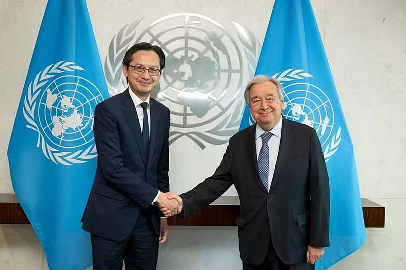 UN Secretary-General Antonio Guterres (right) and Ambassador Do Hung Viet, head of Vietnam’s Permanent Mission to the UN (Photo: Vietnam’s Permanent Mission to the UN) UN Secretary-General Antonio Guterres (right) and Ambassador Do Hung Viet, head of Vietnam’s Permanent Mission to the UN (Photo: Vietnam’s Permanent Mission to the UN)