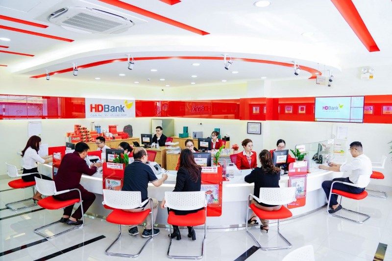 HDBank vững chắc nền tảng vốn: CAR 16,2%, LDR 70%, lợi nhuận 6.107 tỉ, Moody’s đánh giá “Tích cực”