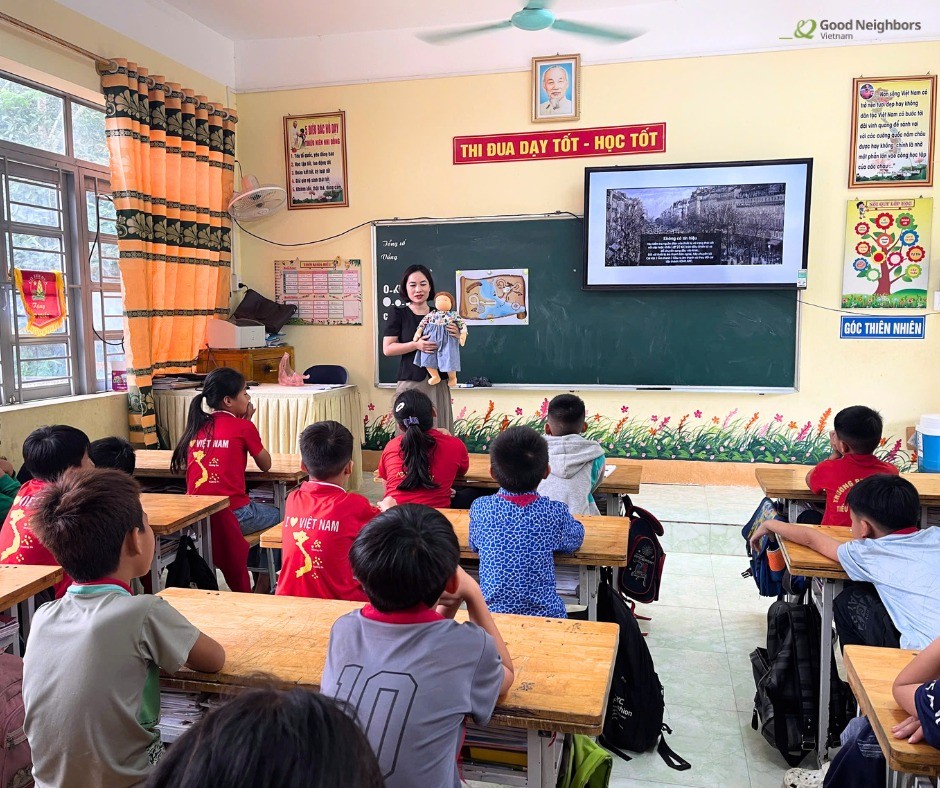 Hơn 1.800 học sinh tham gia chương trình giáo dục về quyền trẻ em Hơn 1.800 học sinh tham gia chương trình giáo dục về quyền trẻ em