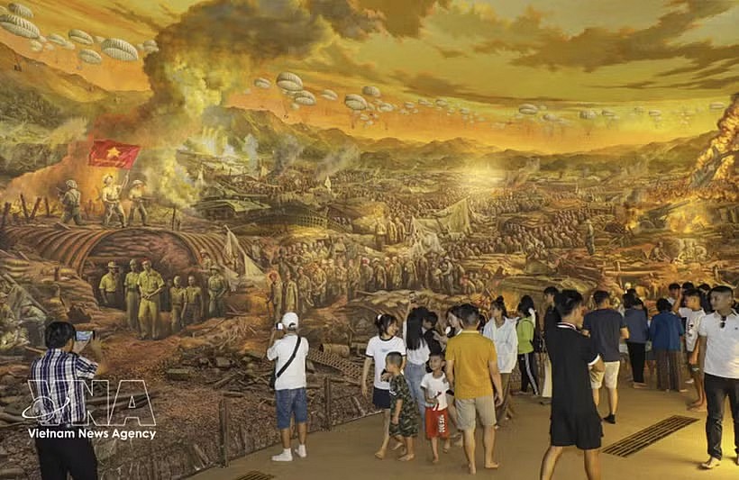 Visitors tour Dien Bien Phu Victory Museum in Dien Bien province of Vietnam. (Photo: VNA) Visitors tour Dien Bien Phu Victory Museum in Dien Bien province of Vietnam. (Photo: VNA)