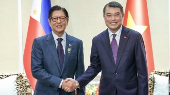 Thủ tướng Lê Minh Hưng hội kiến Tổng thống Philippines