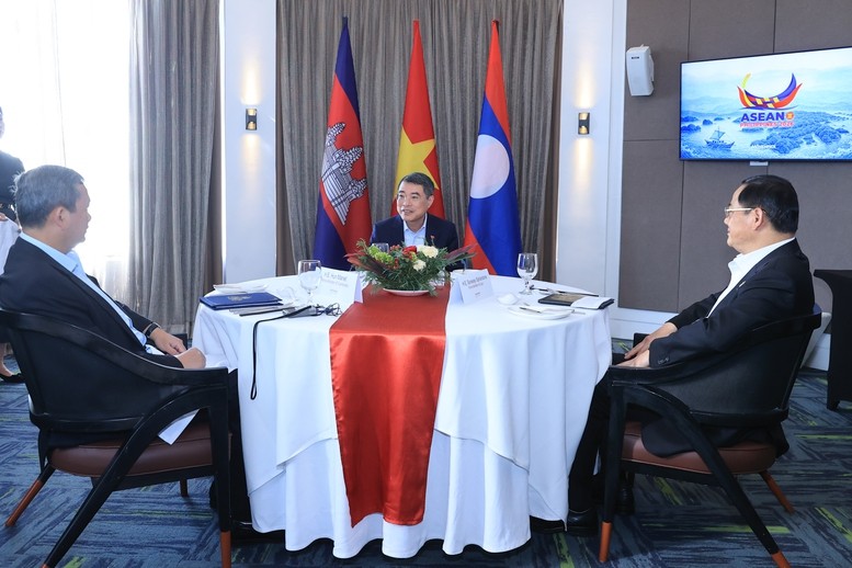 Hình ảnh, vị thế, vai trò Việt Nam với ASEAN trong một thế giới biến động Hình ảnh, vị thế, vai trò Việt Nam với ASEAN trong một thế giới biến động
