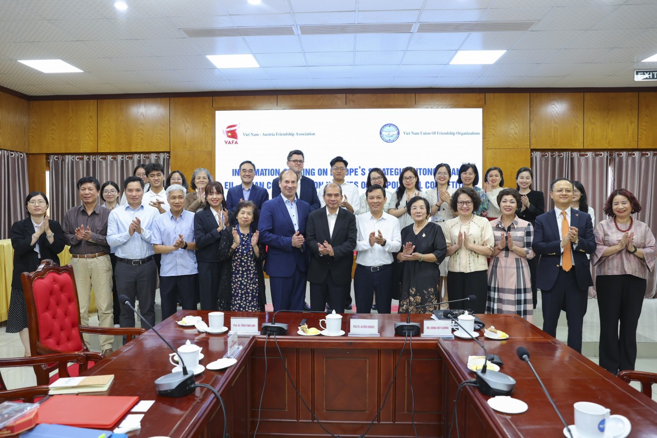 Vietnam-Austria Friendship Association and Austria-Vietnam Society Sign Memorandum of Understanding