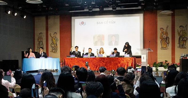 The second congress of the Vietnamese Youth and Student Federation in Europe (VYSEF) on May 9 (Photo: VNA)