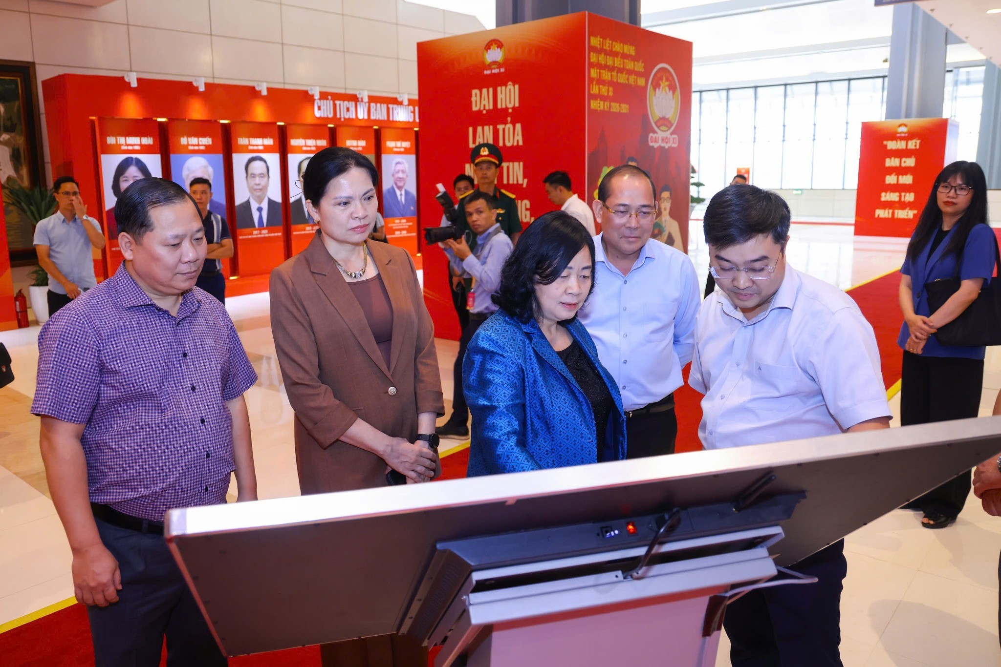 Mặt trận Tổ quốc Việt Nam - Nòng cốt chính trị trong tập hợp, đoàn kết và phát huy vai trò của nhân dân trong kỷ nguyên mới theo tinh thần Đại hội XIV của Đảng