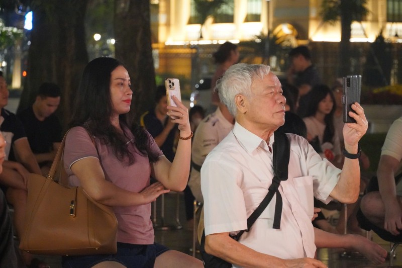 Chương trình thu hút sự quan tâm của nhiều khán giả Hà Nội. (Ảnh: T.L) Chương trình thu hút sự quan tâm của nhiều khán giả Hà Nội. (Ảnh: T.L)