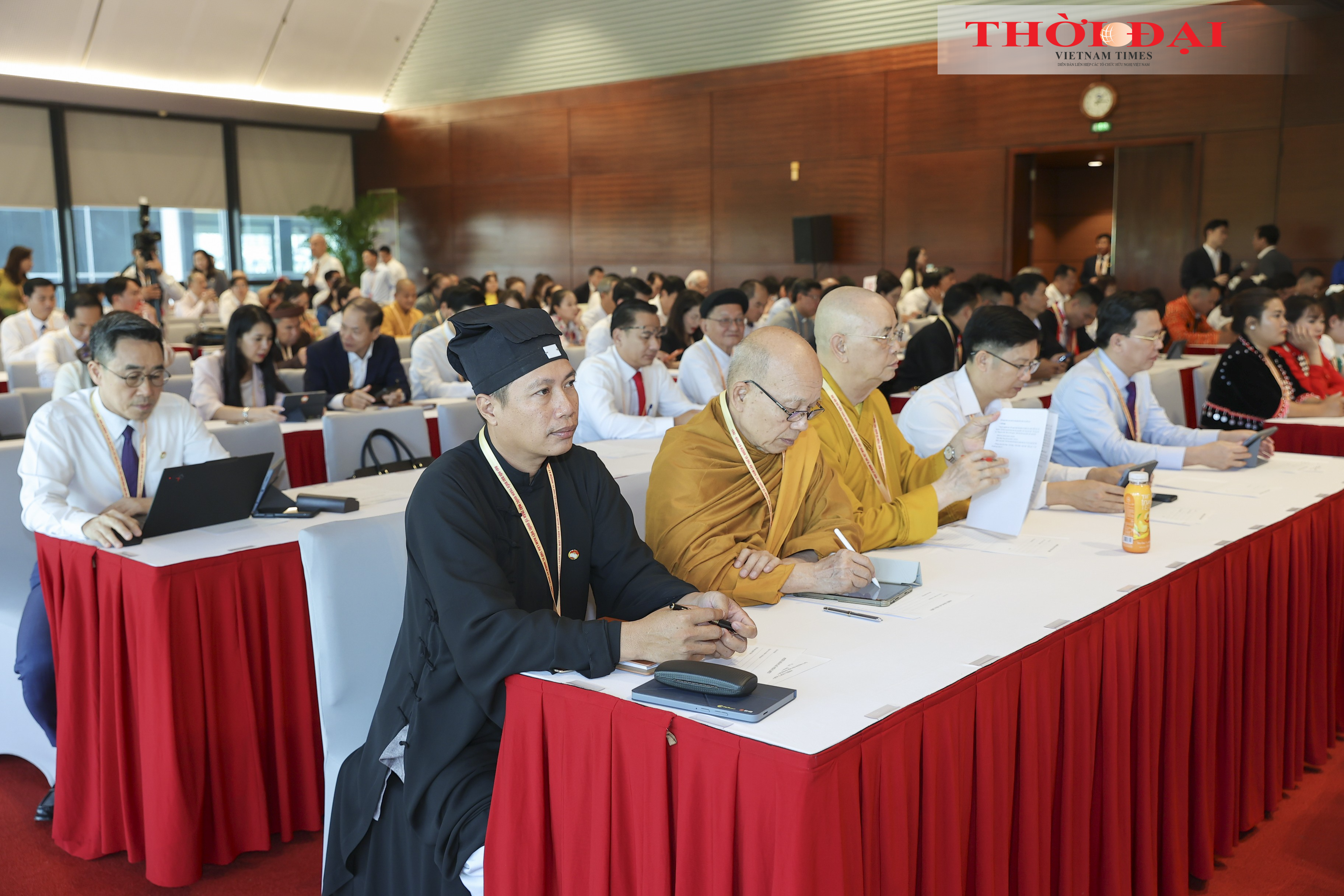 Đề xuất cơ chế phát huy nguồn lực kiều bào, nâng cao hiệu quả đối ngoại nhân dân Đề xuất cơ chế phát huy nguồn lực kiều bào, nâng cao hiệu quả đối ngoại nhân dân