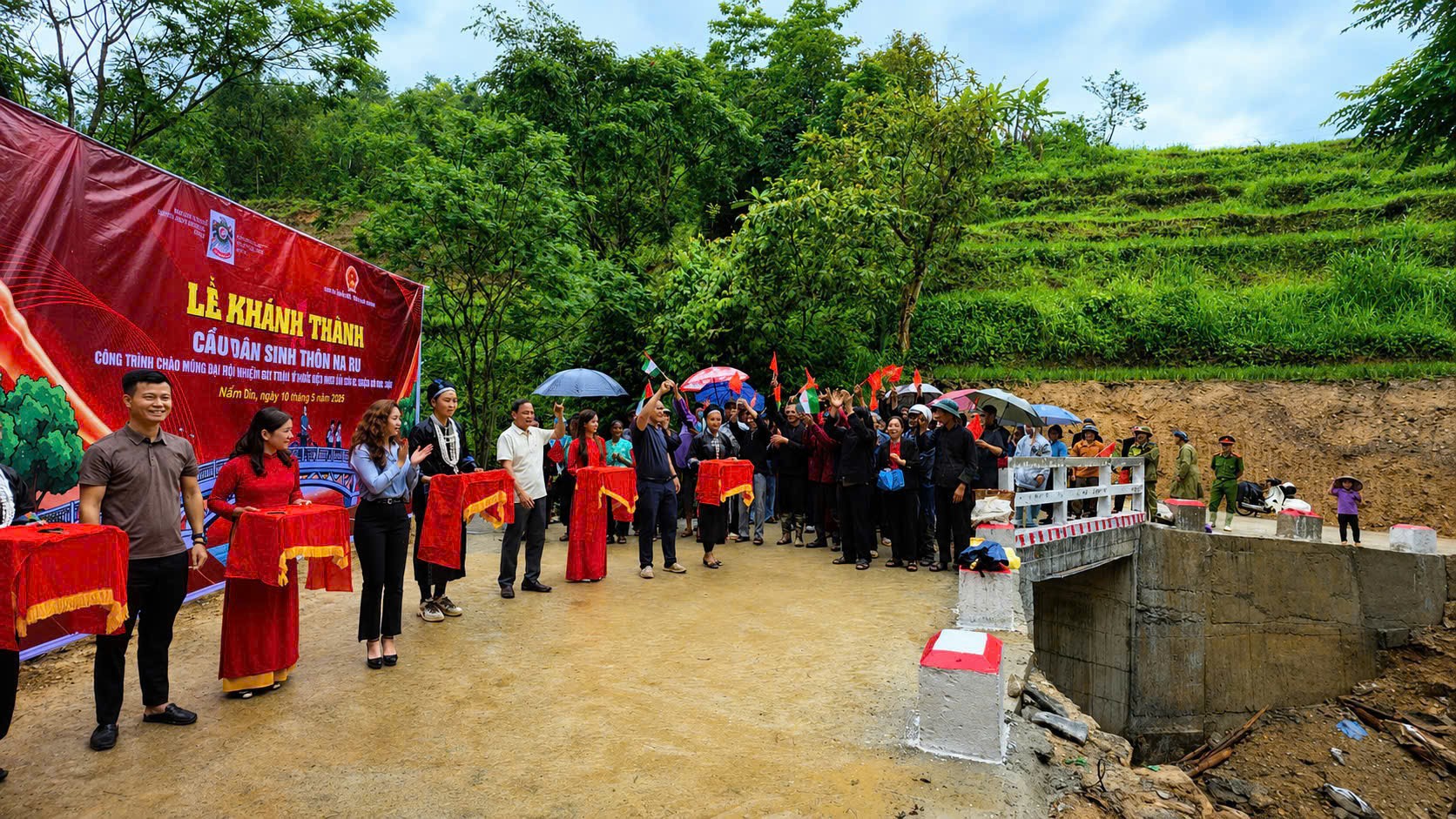 Inauguration of Community Bridge in Tuyen Quang Funded by the UAE Embassy in Vietnam