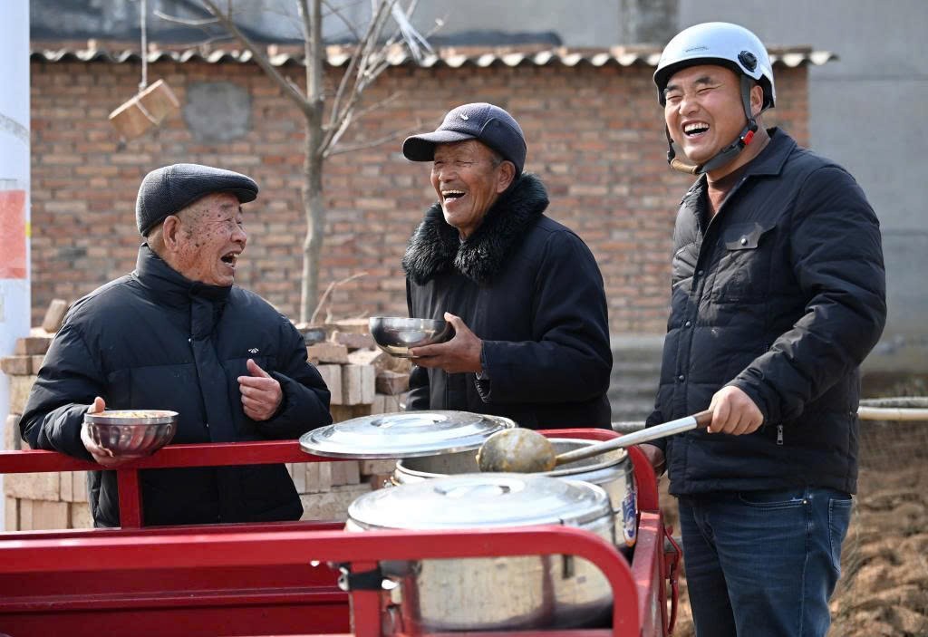 “Bí thư thôn giao cơm 2 tệ” trong vùng núi Thiểm Tây “Bí thư thôn giao cơm 2 tệ” trong vùng núi Thiểm Tây