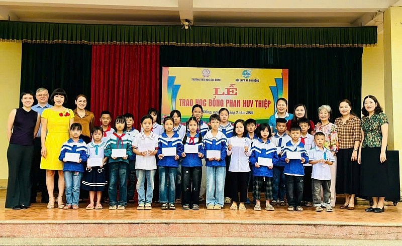 TS Phan Bích Thiện: 20 năm làm Ủy viên Ủy ban Trung ương MTTQ là vinh dự và trách nhiệm đặc biệt TS Phan Bích Thiện: 20 năm làm Ủy viên Ủy ban Trung ương MTTQ là vinh dự và trách nhiệm đặc biệt