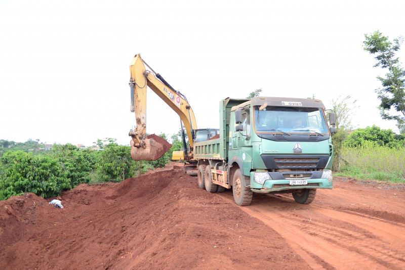 Công tác GPMB tại dự án cao tốc Bảo Lộc – Liên Khương đang được đẩy nhanh. Công tác GPMB tại dự án cao tốc Bảo Lộc – Liên Khương đang được đẩy nhanh.