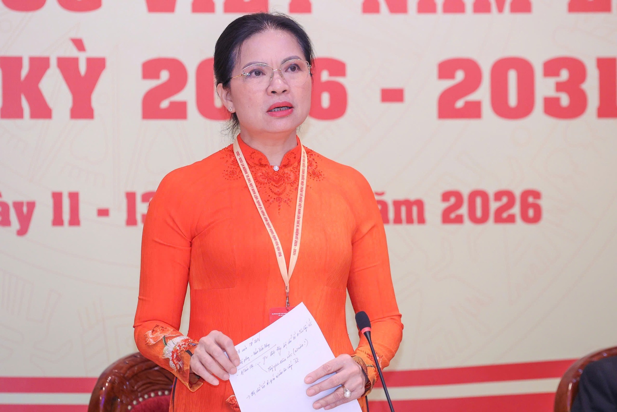 Phó Chủ tịch - Tổng Thư ký Ủy ban Trung ương MTTQ Việt Nam Hà Thị Nga trao đổi tại họp báo. (Ảnh: MTTQ Việt Nam) Phó Chủ tịch - Tổng Thư ký Ủy ban Trung ương MTTQ Việt Nam Hà Thị Nga trao đổi tại họp báo. (Ảnh: MTTQ Việt Nam)