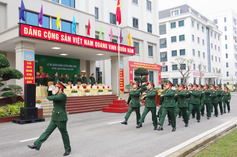 Đập tan luận điệu xuyên tạc về mối quan hệ giữa tính “hiện đại” và bản chất “cách mạng” của quân đội ta Đập tan luận điệu xuyên tạc về mối quan hệ giữa tính “hiện đại” và bản chất “cách mạng” của quân đội ta