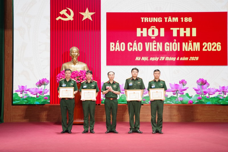 Đập tan luận điệu xuyên tạc về mối quan hệ giữa tính “hiện đại” và bản chất “cách mạng” của quân đội ta Đập tan luận điệu xuyên tạc về mối quan hệ giữa tính “hiện đại” và bản chất “cách mạng” của quân đội ta
