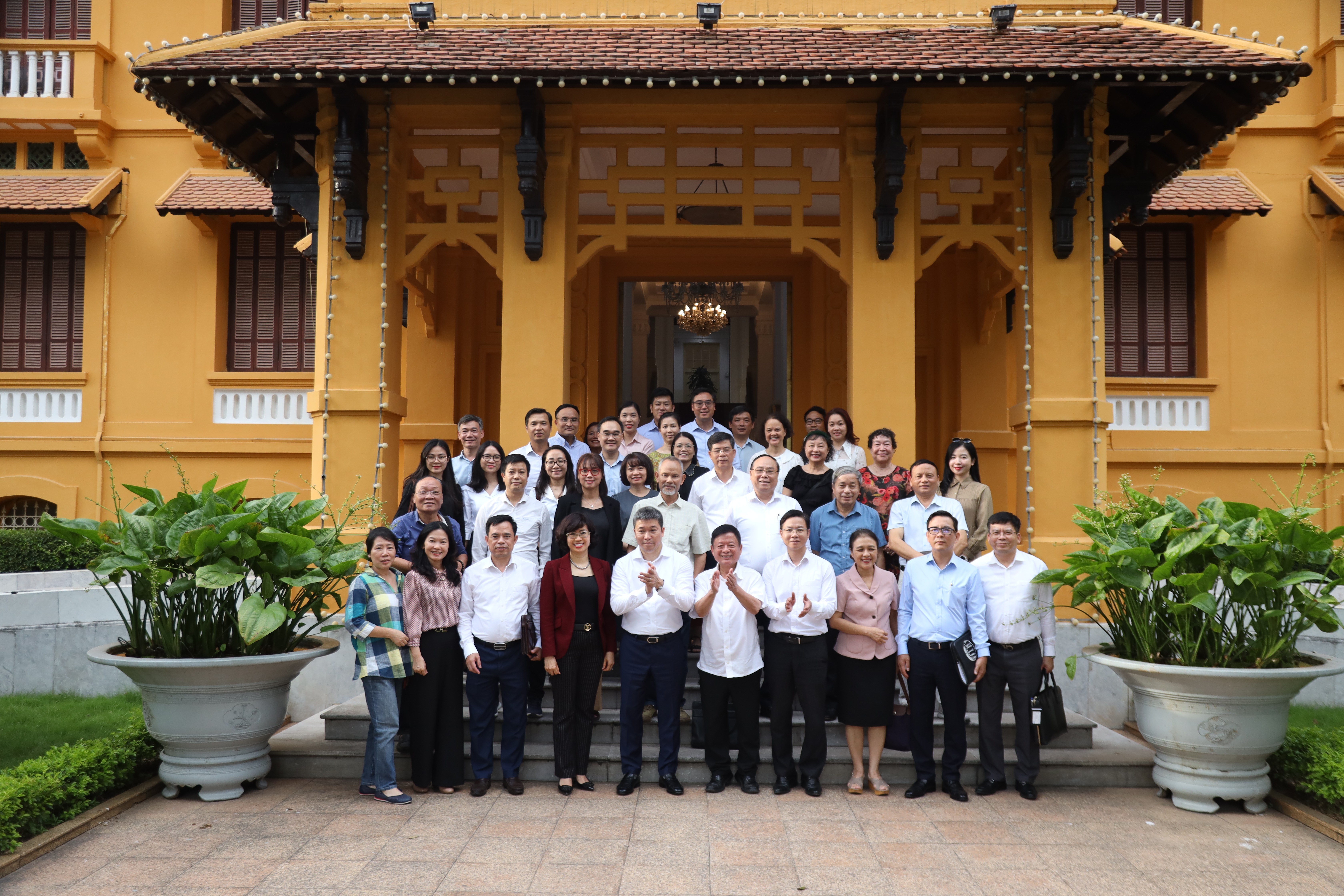 Đối ngoại nhân dân trong kỷ nguyên mới: Từ chủ trương của Đảng đến giải pháp đột phá, nâng cao hiệu quả thực tiễn Đối ngoại nhân dân trong kỷ nguyên mới: Từ chủ trương của Đảng đến giải pháp đột phá, nâng cao hiệu quả thực tiễn