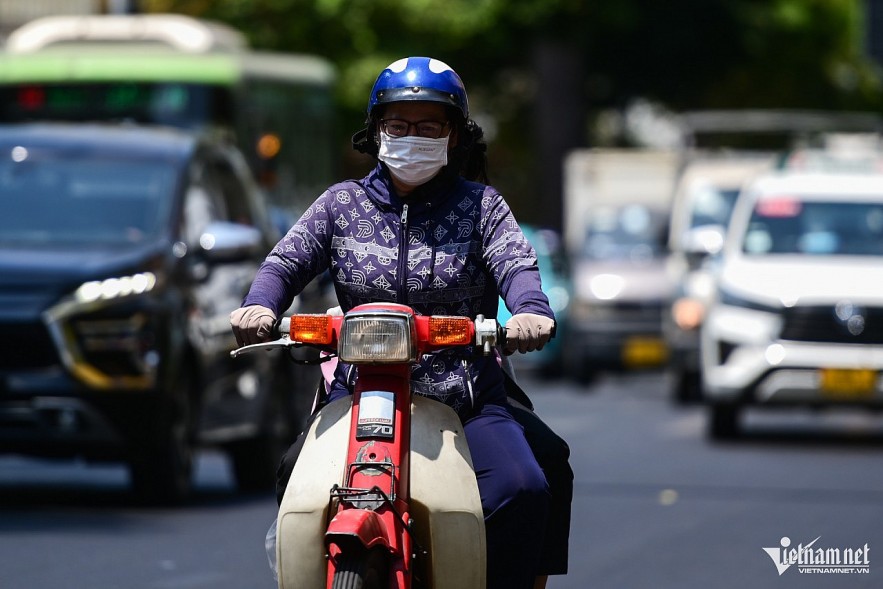 Prolonged hot weather has affected many areas nationwide. Photo: Hue EX Prolonged hot weather has affected many areas nationwide. Photo: Hue EX