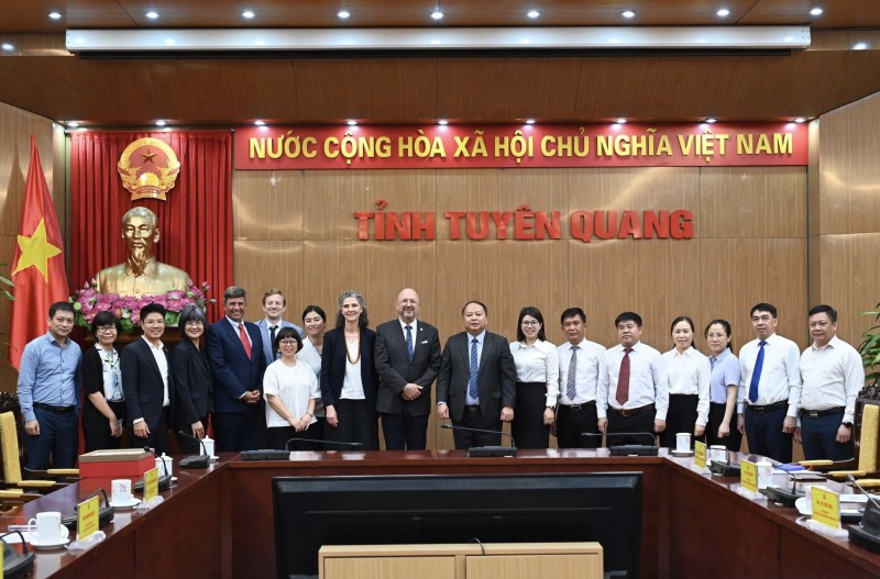 Thụy Sĩ tiếp tục hỗ trợ phát triển du lịch bền vững cho Tuyên Quang Thụy Sĩ tiếp tục hỗ trợ phát triển du lịch bền vững cho Tuyên Quang