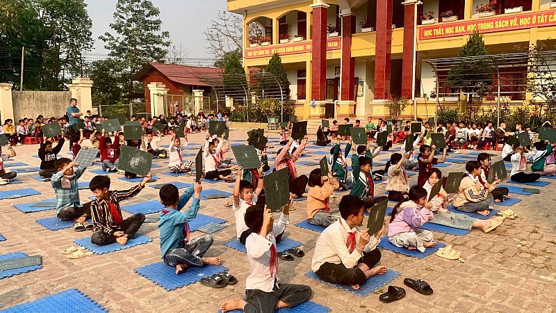 Bữa ăn học đường vùng cao: Giữ an toàn thực phẩm từ căn bếp bán trú Bữa ăn học đường vùng cao: Giữ an toàn thực phẩm từ căn bếp bán trú