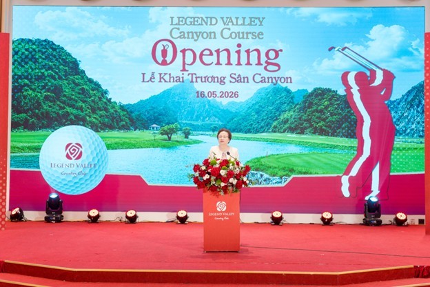 Bà Nguyễn Thị Nga - Chủ tịch Tập đoàn BRG - bày tỏ mong muốn phát triển Legend Valley Country Club thành điểm đến gôn của châu Á Bà Nguyễn Thị Nga - Chủ tịch Tập đoàn BRG - bày tỏ mong muốn phát triển Legend Valley Country Club thành điểm đến gôn của châu Á