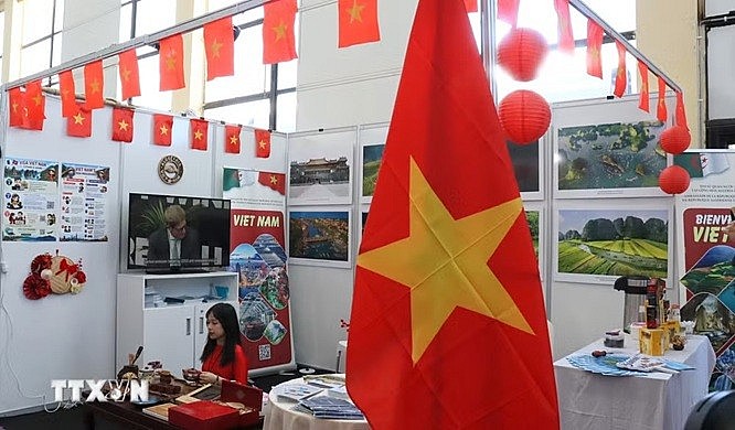 Vietnam's Destinations Captivate International Tourists at Algerian Tourism Fair