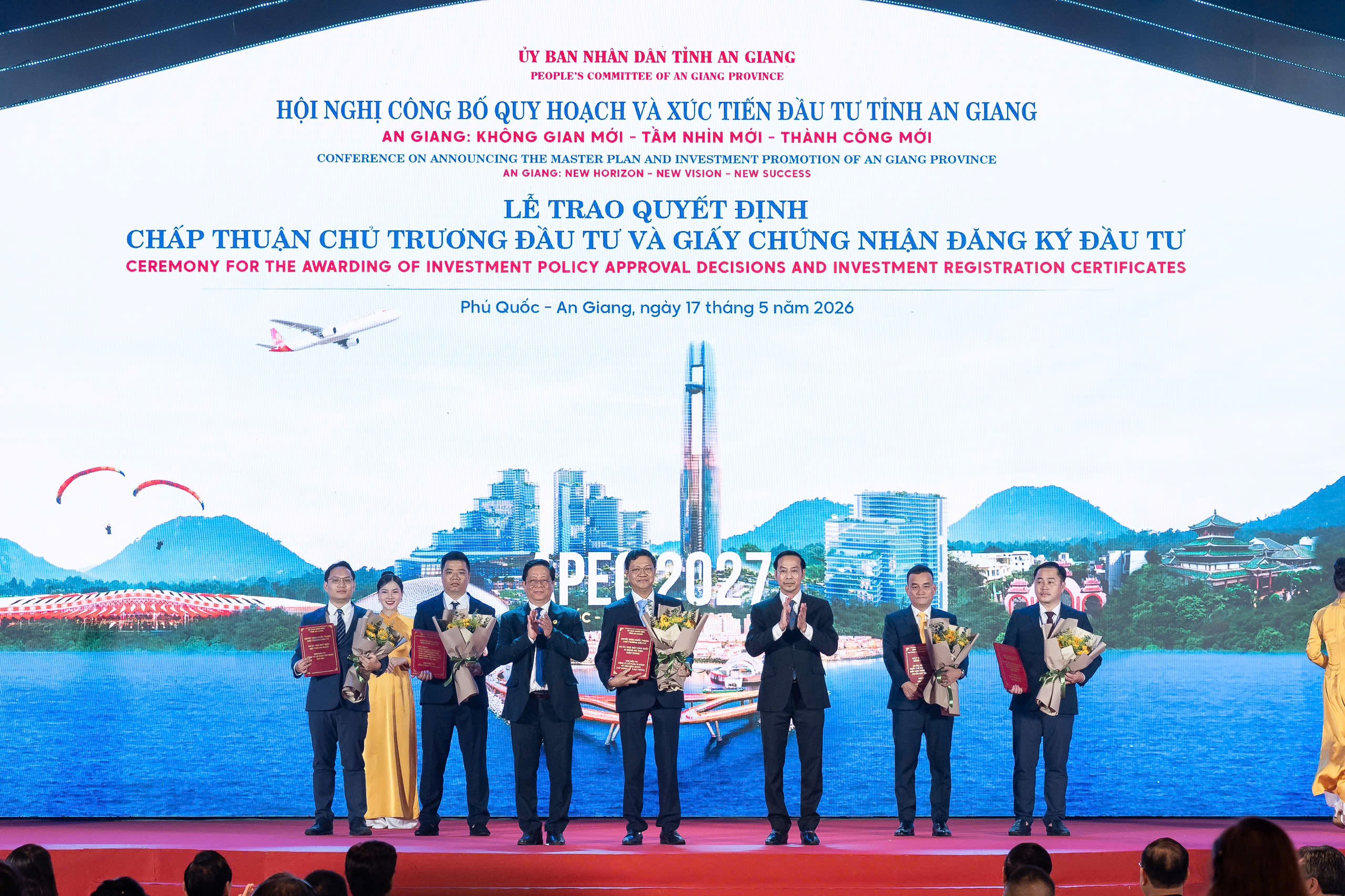Tân Á Đại Thành triển khai tổ hợp xi măng quy mô lớn 5.800 tỷ đồng tại miền Tây Tân Á Đại Thành triển khai tổ hợp xi măng quy mô lớn 5.800 tỷ đồng tại miền Tây