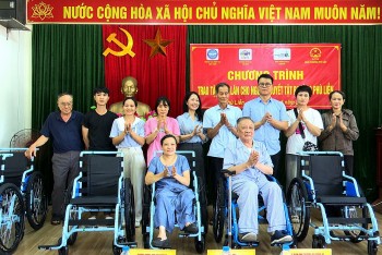 US NGOs Support Persons with Disabilities in Hai Phong in Improving Living Conditions