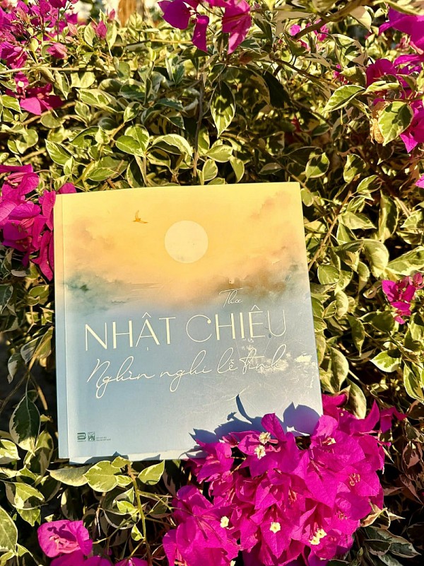 Nghìn nghi lễ tình: Một thi pháp nghi lễ của bản thể