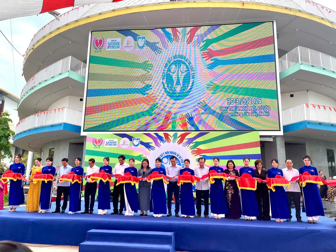 Nhiều hoạt động ý nghĩa cho trẻ em khuyết tật Nhiều hoạt động ý nghĩa cho trẻ em khuyết tật